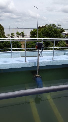 Automatic valve in filter tank
